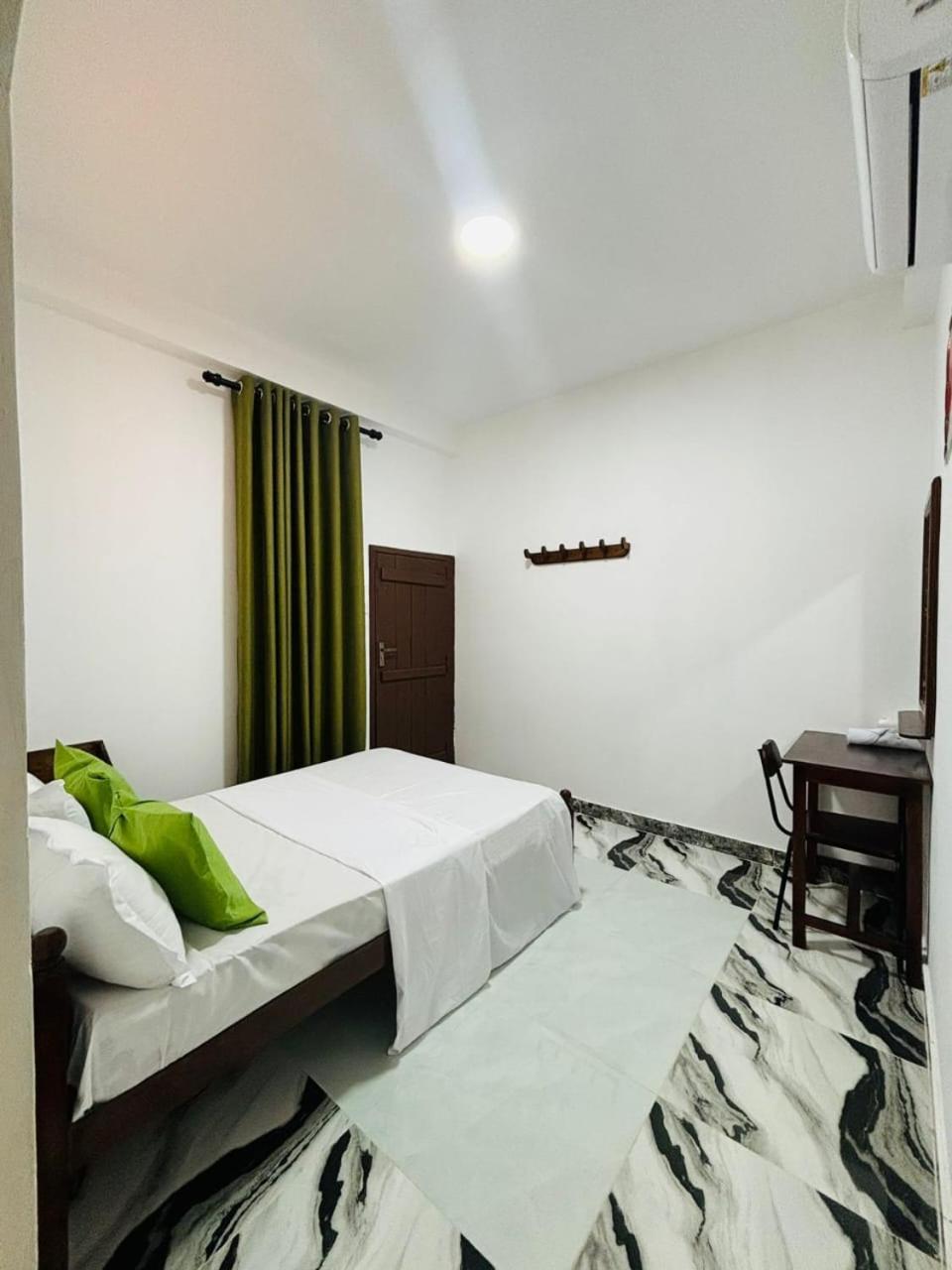 Jaya Villa - Near Airport Негомбо Экстерьер фото