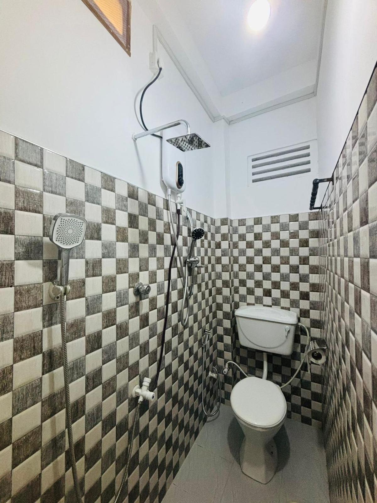 Jaya Villa - Near Airport Негомбо Экстерьер фото